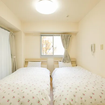 Sakura House Namba B Apartment